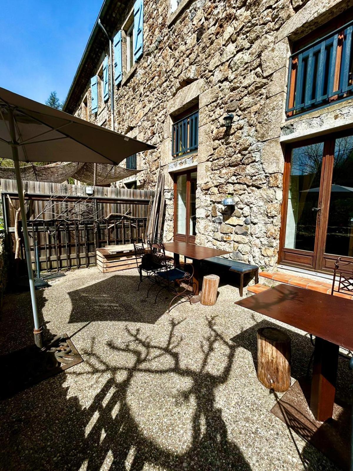 Rives De Bourges Apartment Burzet ภายนอก รูปภาพ