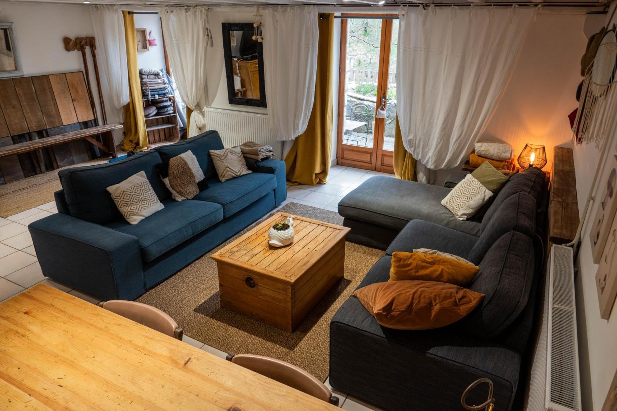 Rives De Bourges Apartment Burzet ภายนอก รูปภาพ