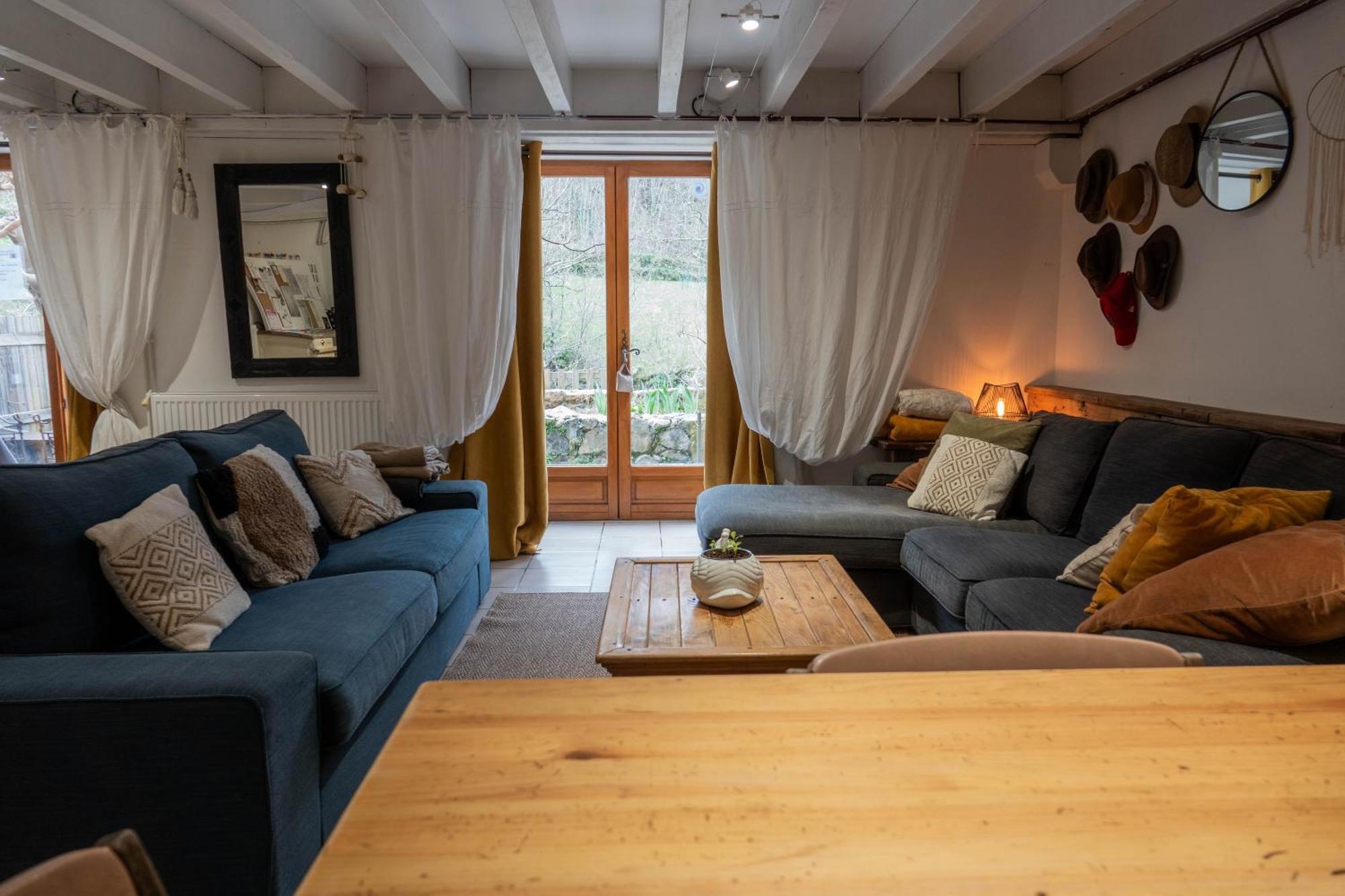 Rives De Bourges Apartment Burzet ภายนอก รูปภาพ